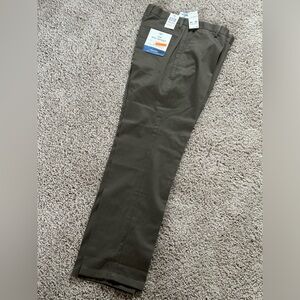 Men’s Dark Tan Docker Pants NEW w/ tags 32x34